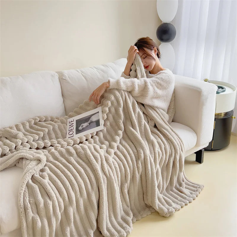 Light Luxury Solid Color Multifunctional Warm Blanket